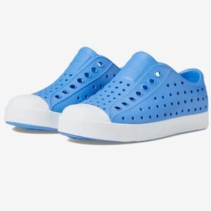 Native Kids Vibrant Blue Sneakers size 8